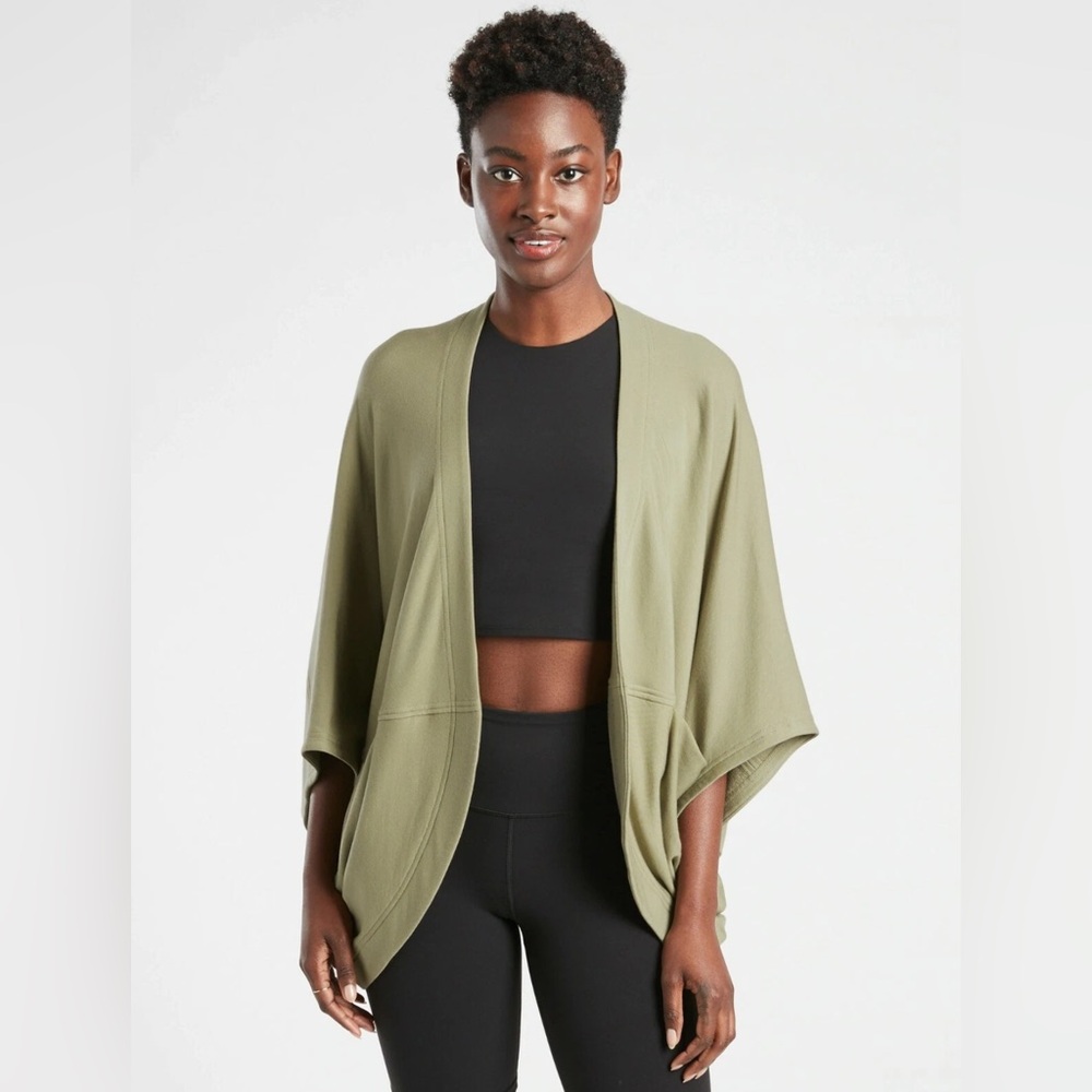 Athleta Women’s Cocoon Wrap